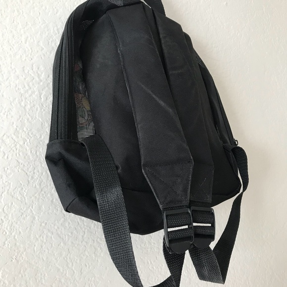 ❗️SOLD❗️Super Mario Brothers Small Mesh Backpack - Picture 5 of 7